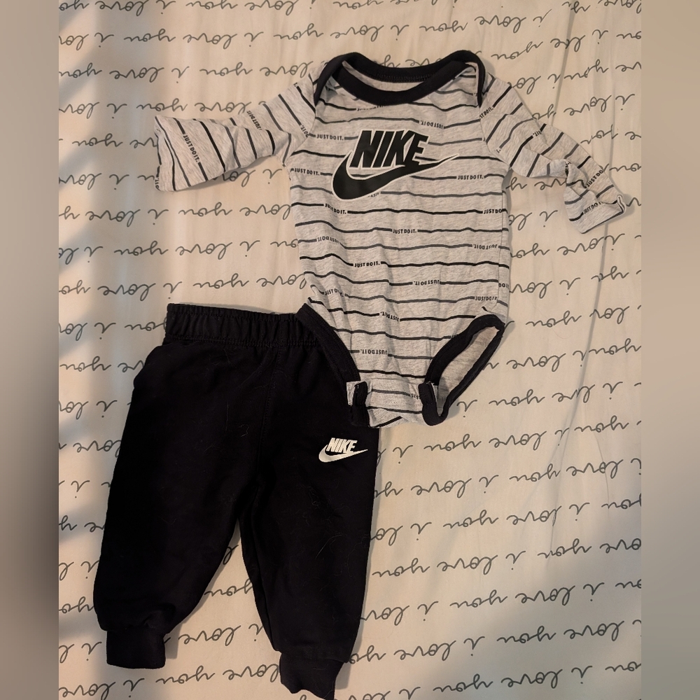 Nike, 3Month Old, Striped Onesie and Pants Set